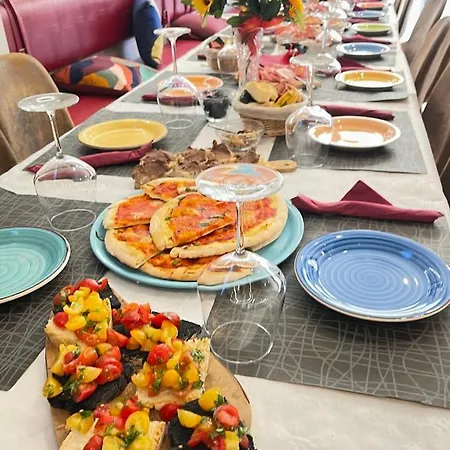 Morgagni Suites- Elegante Bilocale Con Tram T1 Sotto Casa Lägenhet