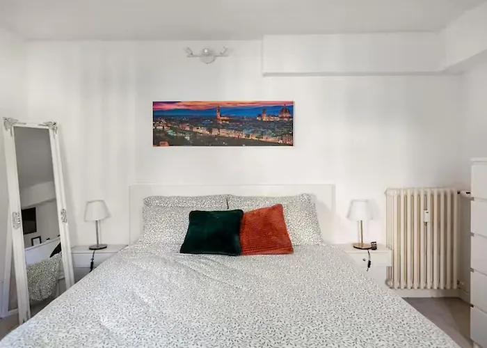 Morgagni Suites- Elegante Bilocale Con Tram T1 Sotto Casa Apartment *