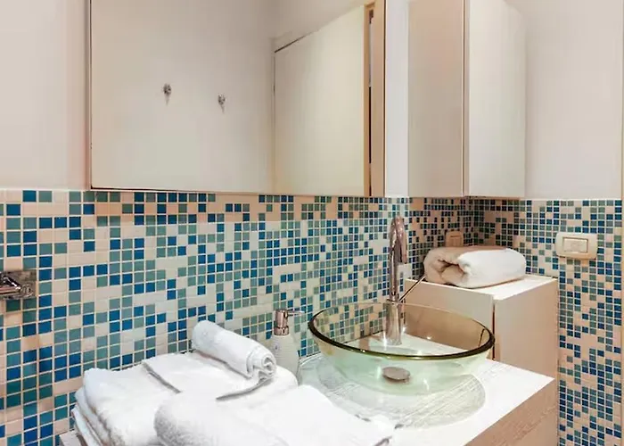 Morgagni Suites- Elegante Bilocale Con Tram T1 Sotto Casa Apartment *